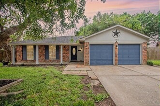 Building Photo - 5704 Leggett Ln