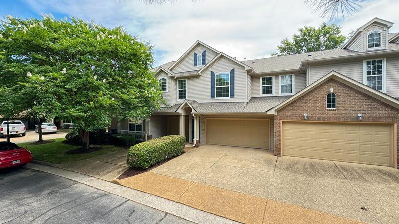 Primary Photo - 1034 Grand Oak Ln