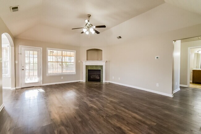 Foto del edificio - 7843 Plantation Ridge Cove