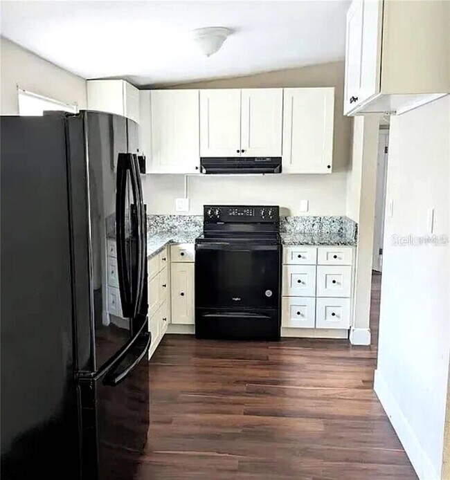 Building Photo - 2507 Coral Way