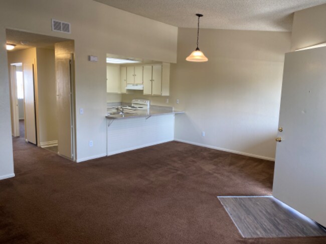 Building Photo - 404 Sierra Vista St