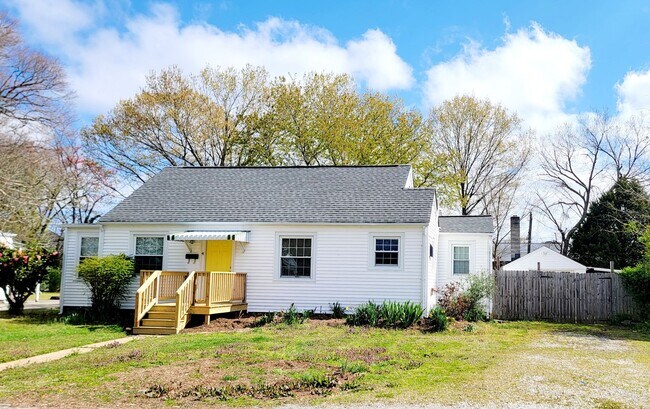 Building Photo - BEACONSDALE