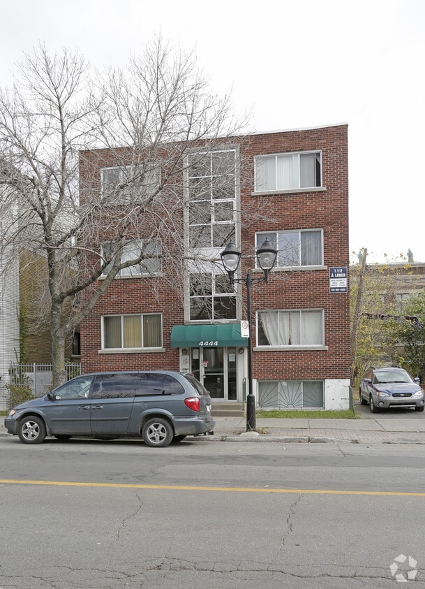 Building Photo - 4444 Rue Ontario E E