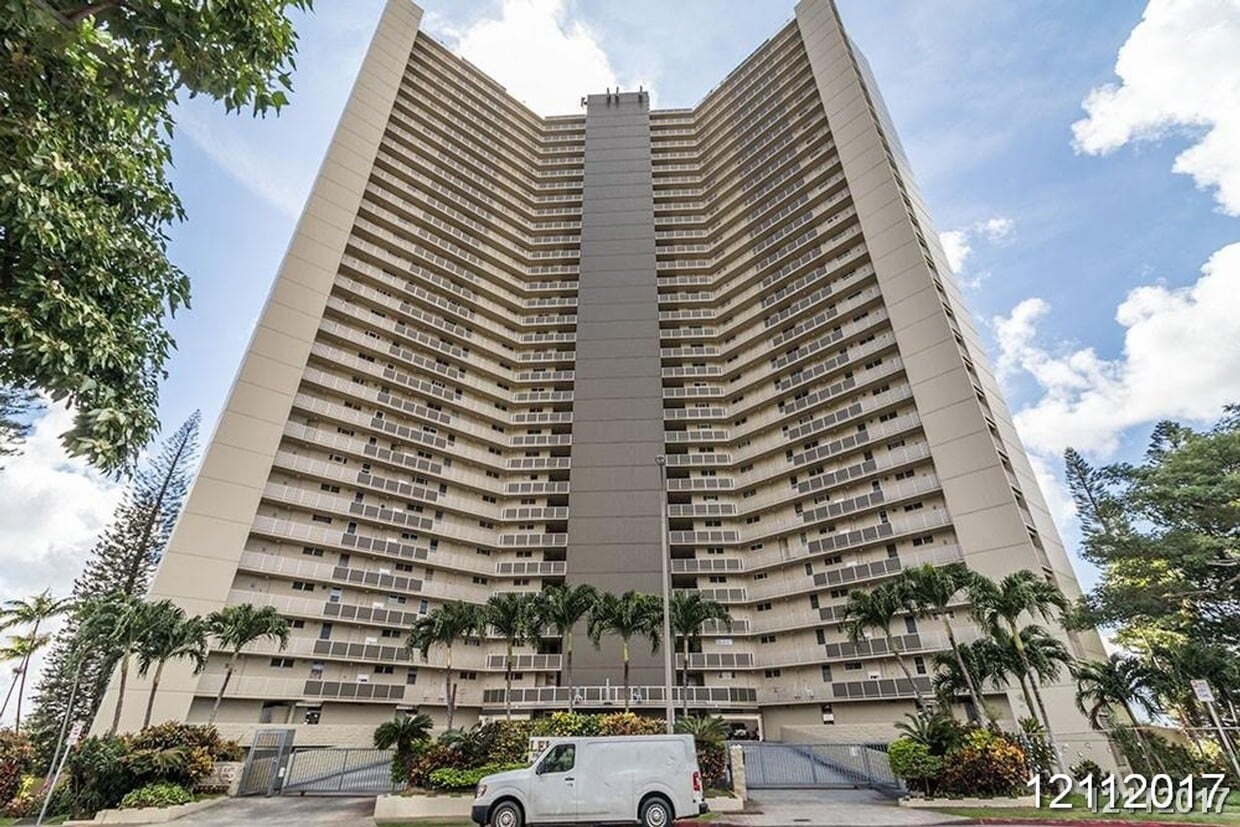 Foto principal - $2,350 / 1br - 552ft2 - Modern Comfort & Convenience 1BR/1BA/1PKG unit in Lele Pono Condo (Aiea)