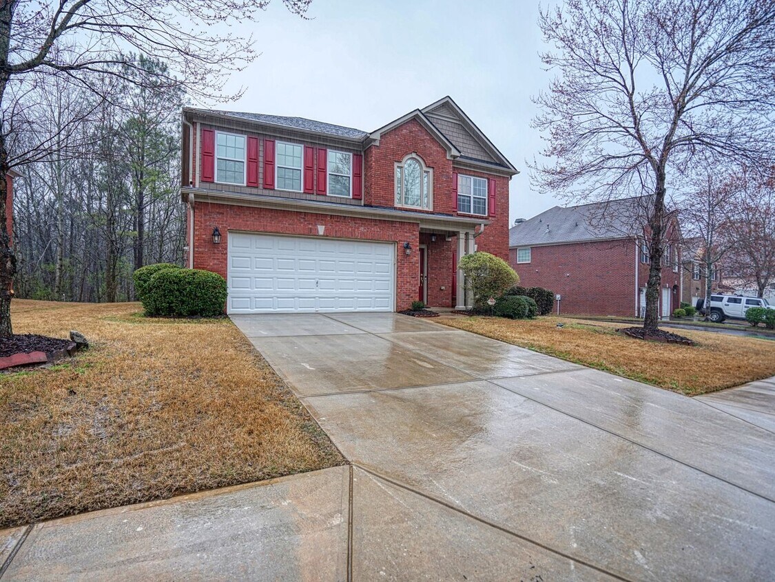 Primary Photo - 4 Bedroom Single Family Home in Lithia Spr...