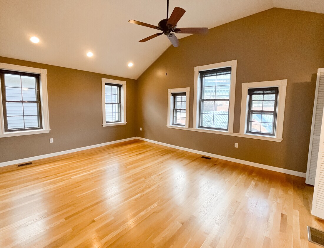 75 Broadway Unit 2, Chelsea, MA 02150 Condo for Rent in Chelsea, MA