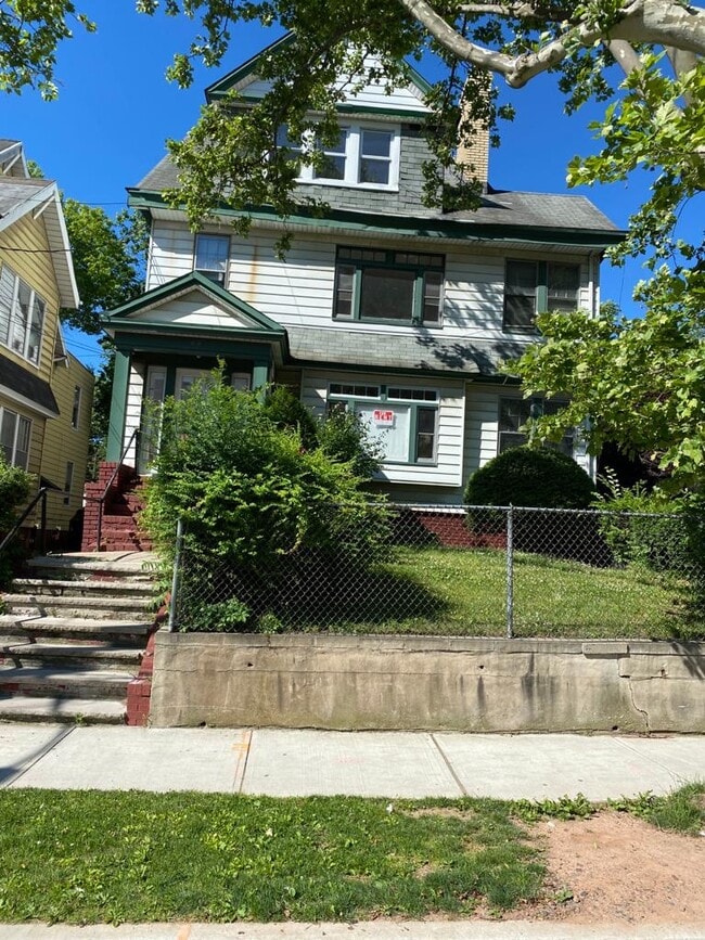 148 Lyons Avenue Unit 1st FLOOR, Newark, NJ 07112 Apartments Newark, NJ