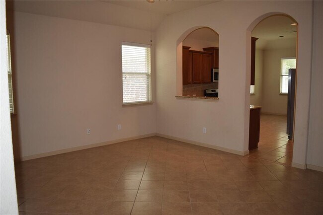 Foto del edificio - 6122 Norwood Meadows Ln