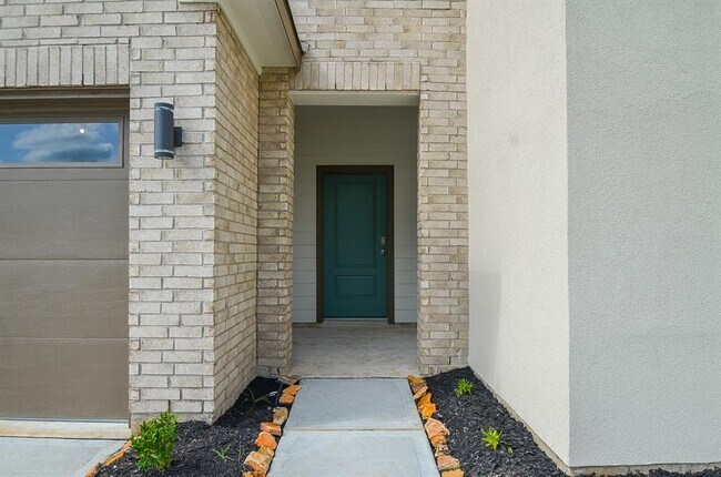 Building Photo - 8311 Catalina Fls Ct