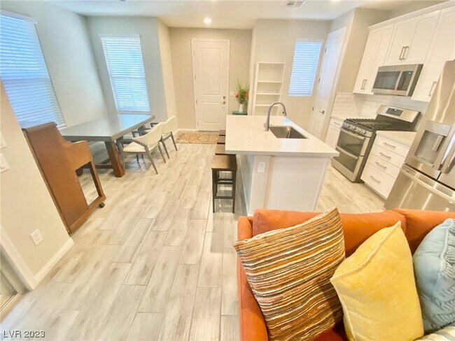 Foto del edificio - 11649 Bearpaw Meadow Ave