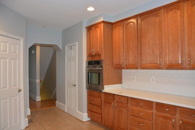 Kitchen 2 - 944 T Street NW
