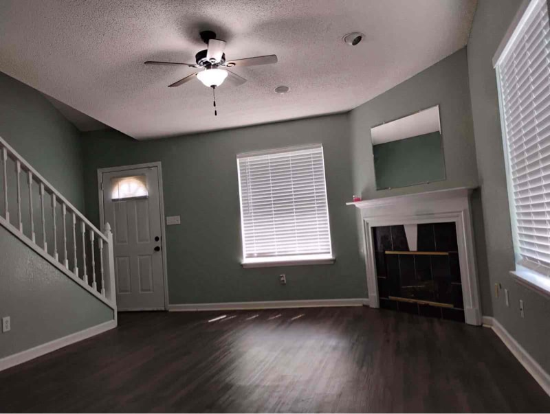 Primary Photo - 2498 Nugget Ln