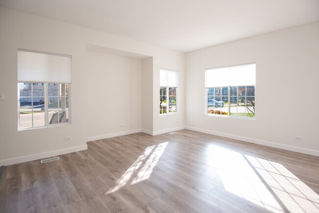Building Photo - 40040 Hidden Bunker Ct