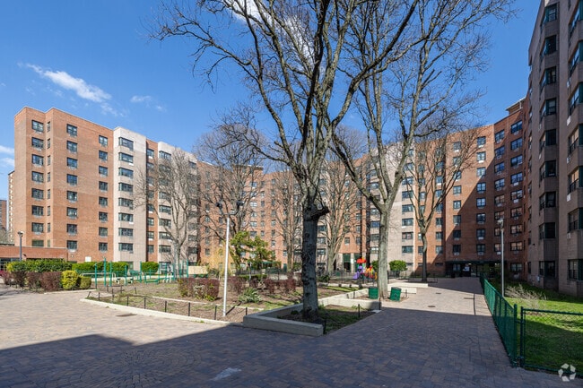 Building Photo - Riverdale Osborne Towers