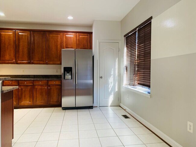 Building Photo - 16565 Bramblewood Ln