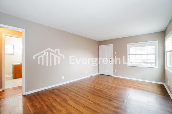 Building Photo - 1171 Studer Ave