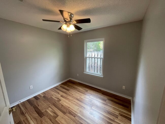 Building Photo - 7590 Chablis Cir