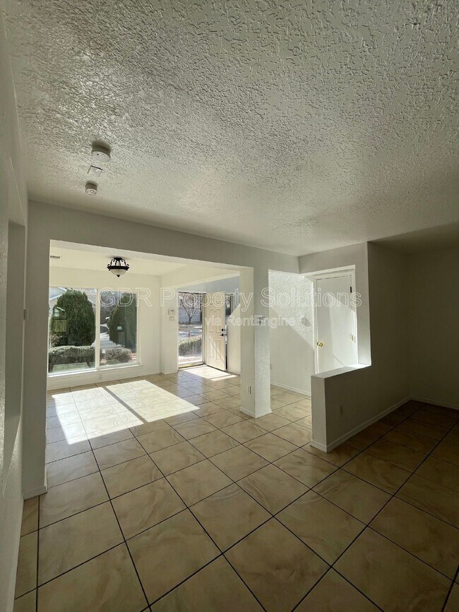 Building Photo - 8123 Waterbury Pl NW