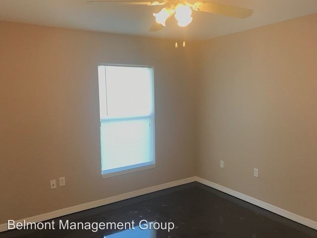 Building Photo - 727 Leopard Ct