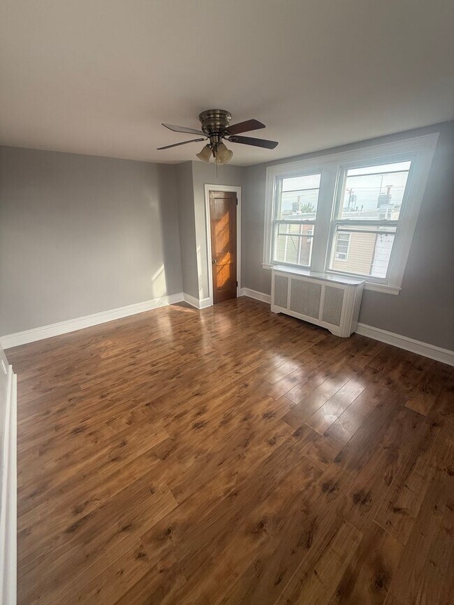 Foto del edificio - 270 Rosemar St