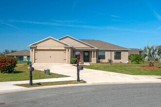 Building Photo - 343 Dinner Lake Way
