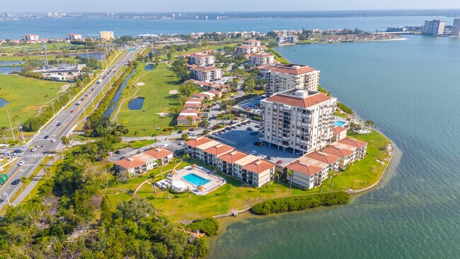 Foto del edificio - 6372 Palma Del Mar Blvd S