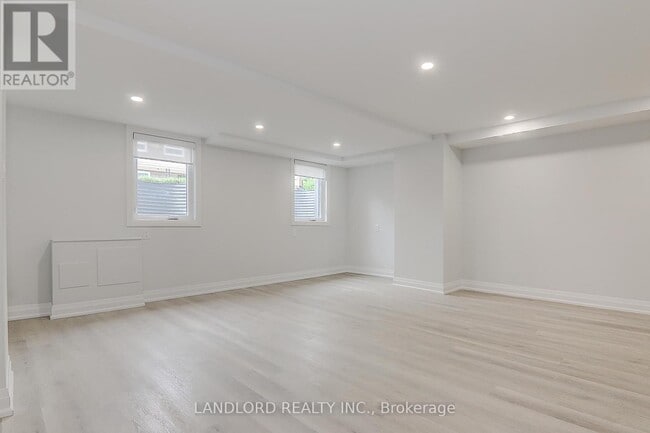 Building Photo - 115 Livingstone Ave