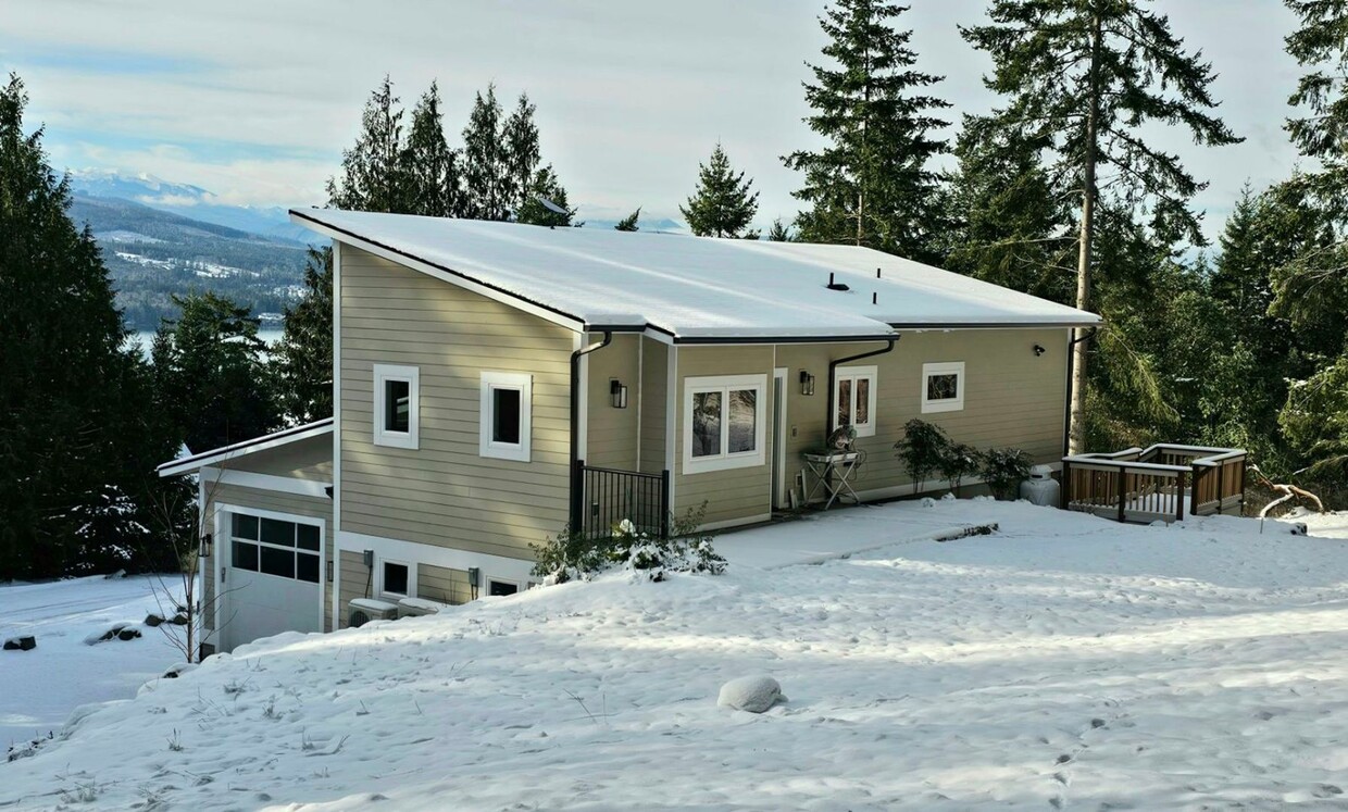 Foto principal - Brand New Modern 1BR Home in Port Townsend...