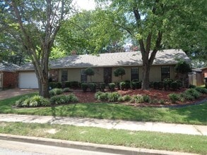 Building Photo - 3831 Innsbrook Dr