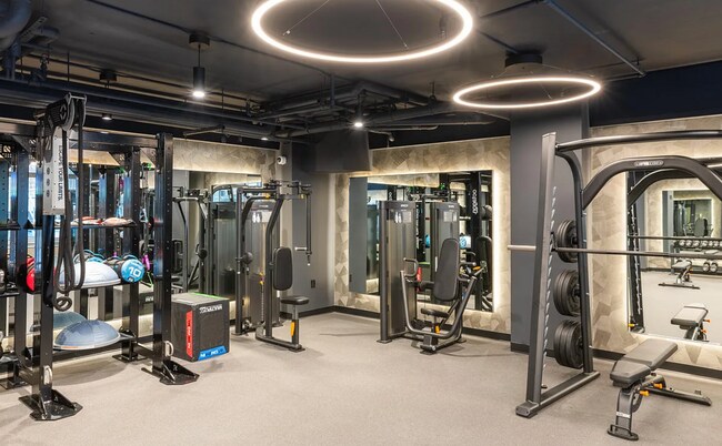 Foto del edificio - 215 W 22nd St