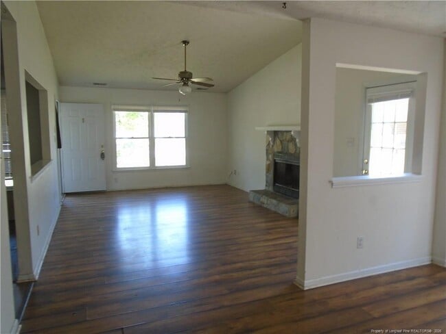 Building Photo - 5595 Quietwood Pl