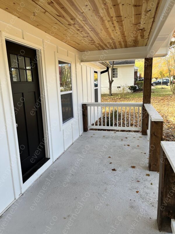 Foto del edificio - 3312 Maple Ln