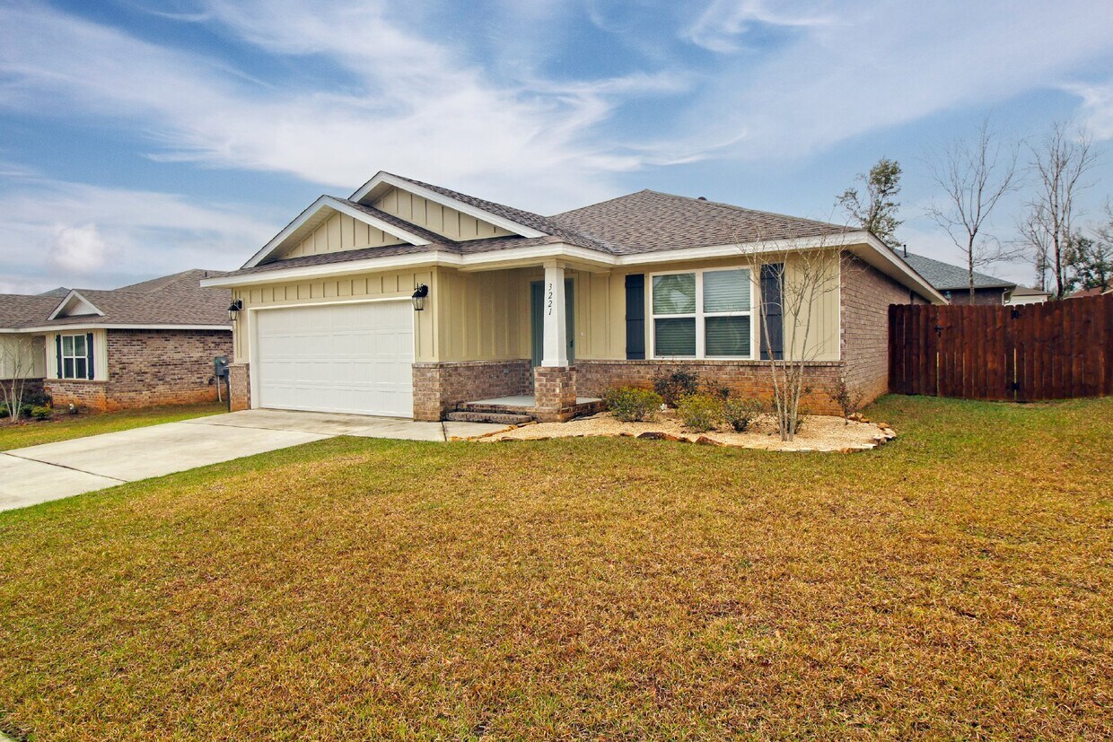 Primary Photo - 4 bedroom 2 bath home built in 2021 ~ Fenc...