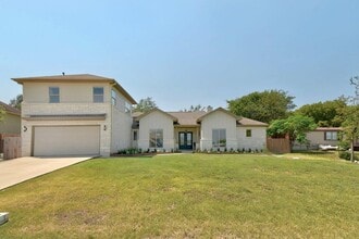 Building Photo - 1006 Lipan Trail