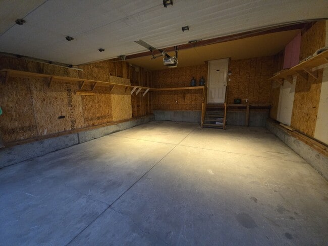 Building Photo - 3215-3226 26 Ave NW