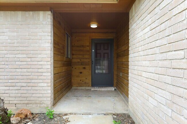 Building Photo - 6334 Candleview