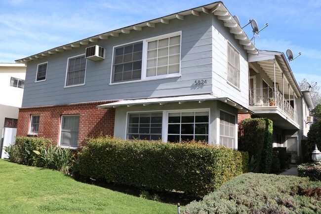 Building Photo - 5824 Coldwater Canyon Ave