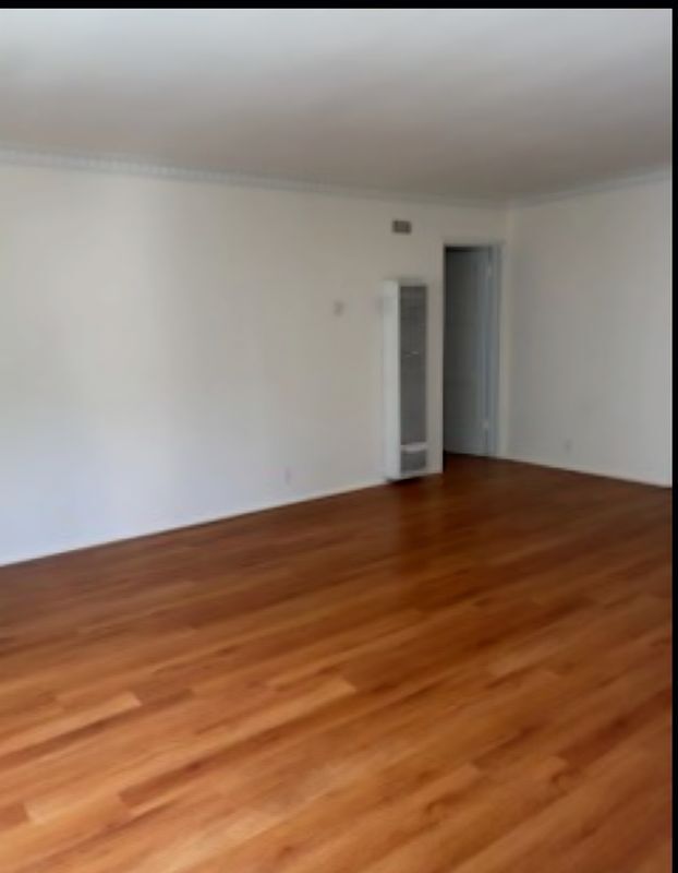 Foto del edificio - 1332 1/2 South Mansfield Avenue