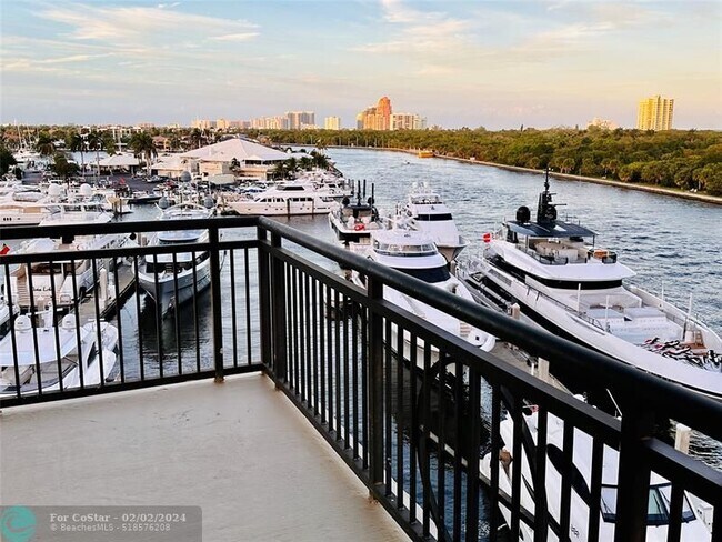 Foto del edificio - 1010 Seminole Dr