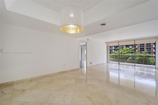 Building Photo - 2901 S Bayshore Drive Unit 7E