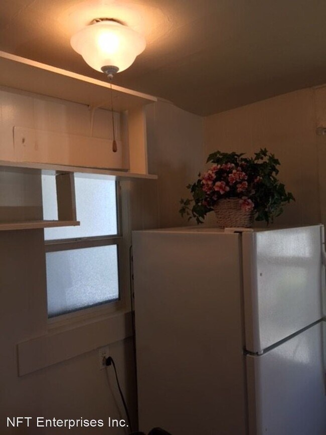 Foto del edificio - 709 NE 43rd St