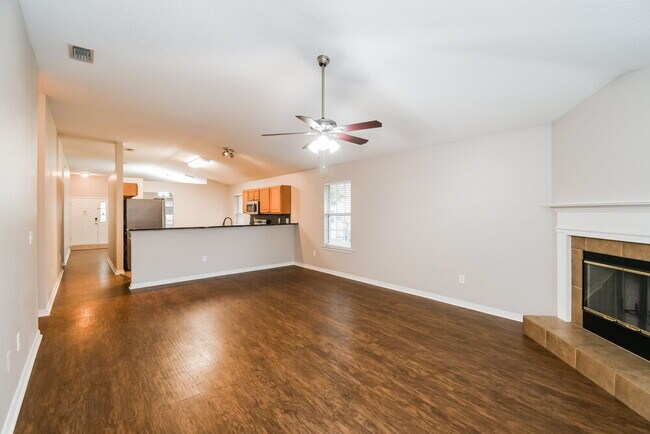 Building Photo - 2530 Fox Hill Ln