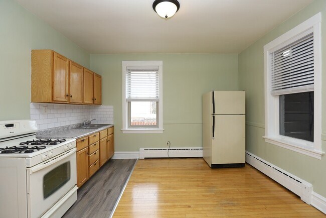Foto del edificio - 5141 W Roscoe St