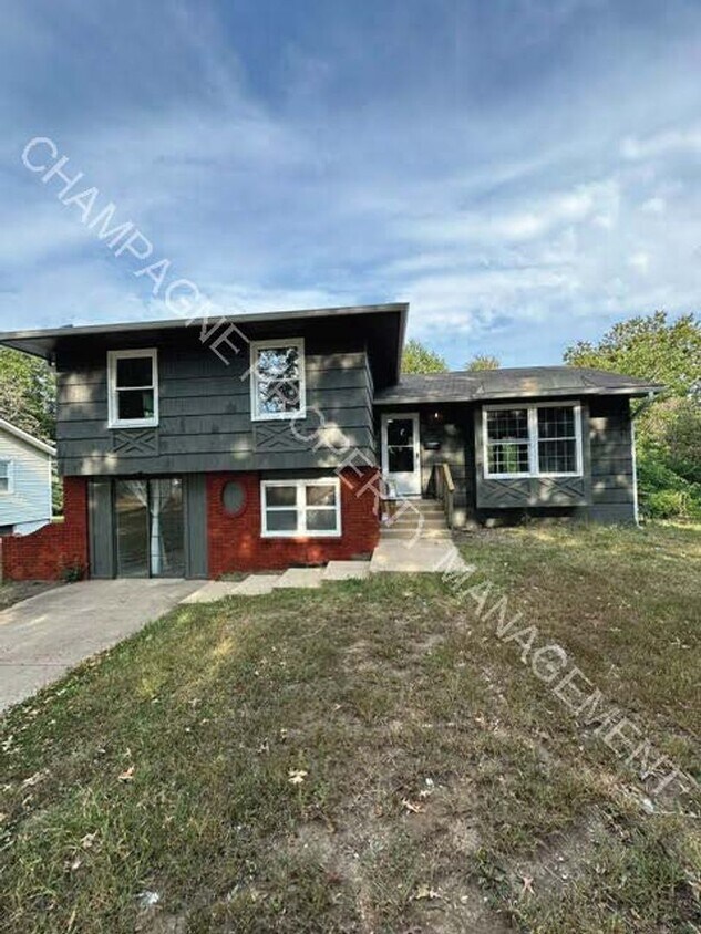 Foto principal - South KC home