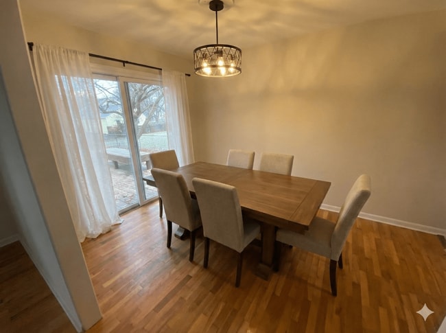 Building Photo - 1900 Holly Way