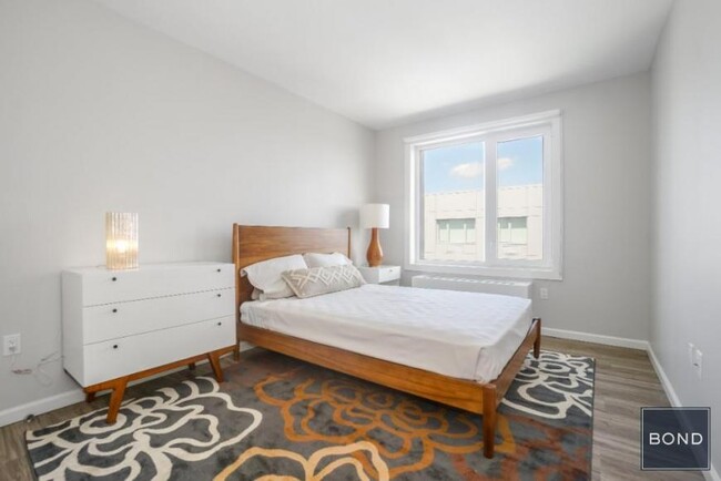 Building Photo - 2 bedroom in JAMAICA HILLS NY 11432