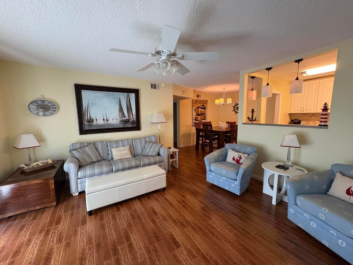 Primary Photo - 2100 W Beach Dr
