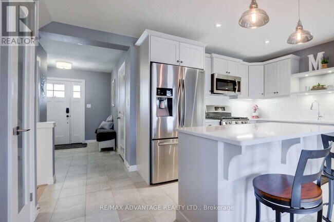 Building Photo - 258 Peach Tree Blvd