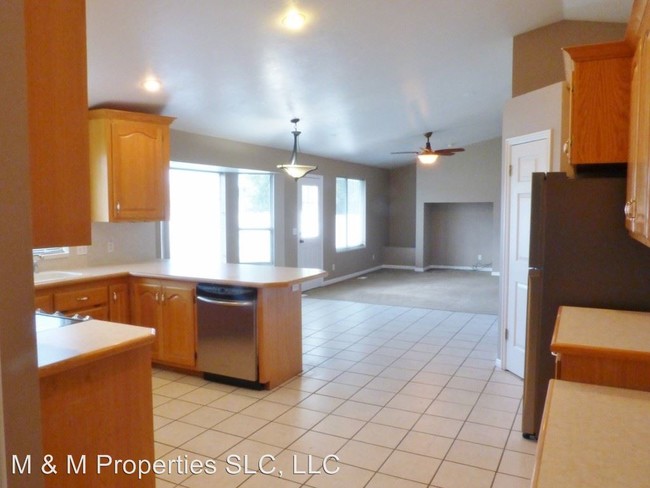 Building Photo - 12028 Doves Landing Dr