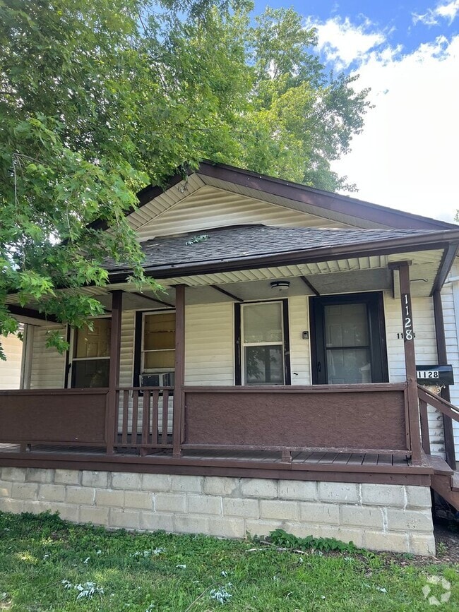 Building Photo - 1126 Wade St